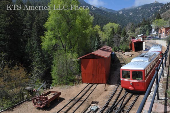 �p�C�N�X�s�[�N�o�R��� - �R�����h�X�v�����O�X�c�A�[