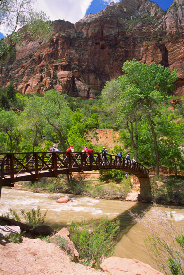 Bridge crossing North Fork Virgin River that leads to Emerald Pool Trail - �U�C�I���������� Zion National Park