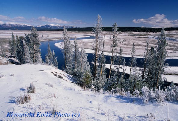 ����������𑖂�C�G���[�X�g�[�����o�[